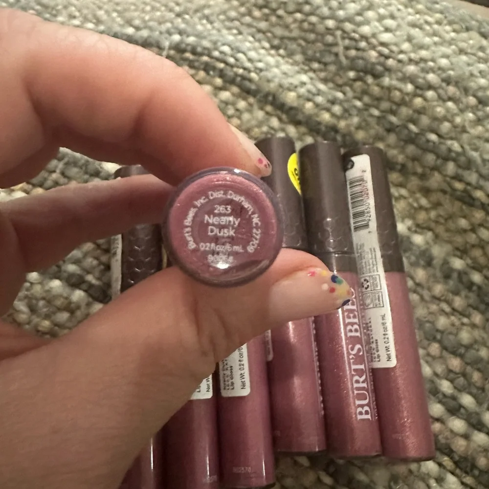 Burt's Bees 100% Natural Moisturizing Lip Gloss, Nearly Dusk 263